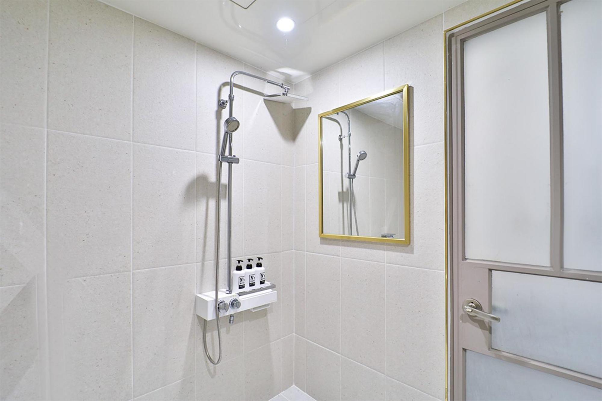 Calm Rest Hotel Busan Sasang Extérieur photo