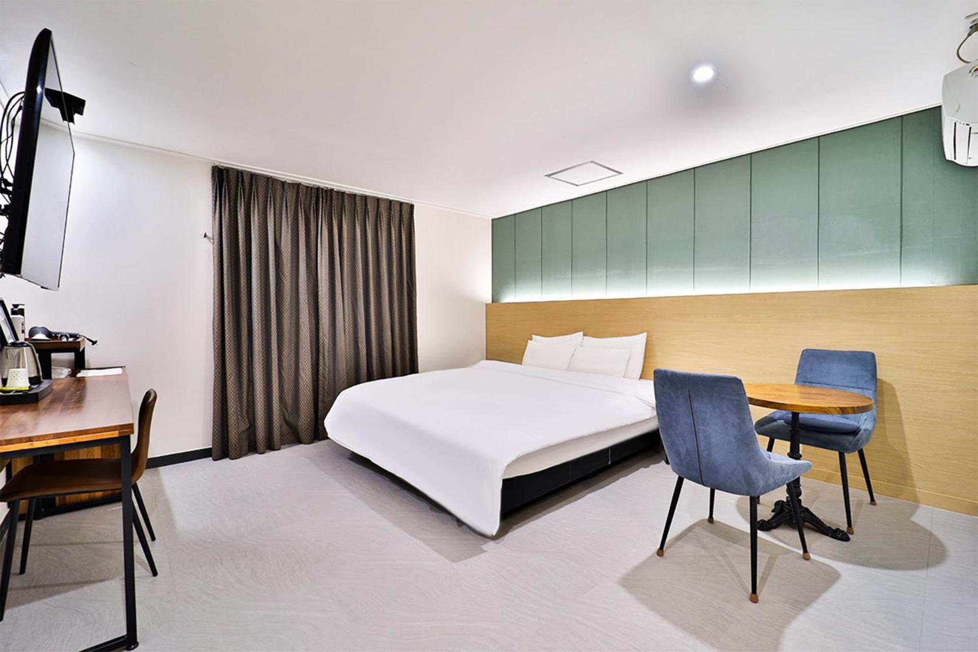 Calm Rest Hotel Busan Sasang Extérieur photo
