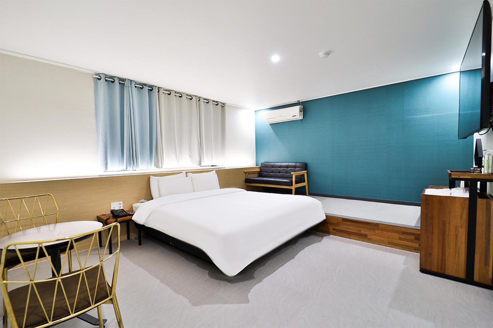 Calm Rest Hotel Busan Sasang Extérieur photo