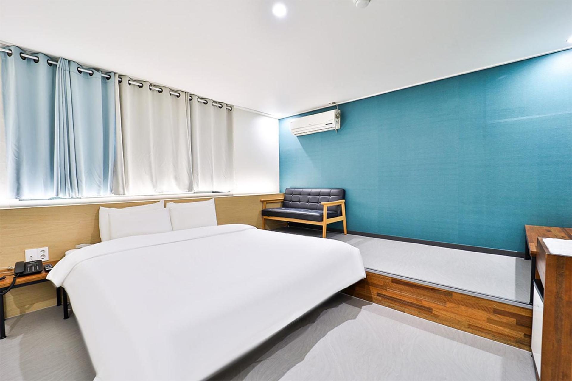Calm Rest Hotel Busan Sasang Extérieur photo