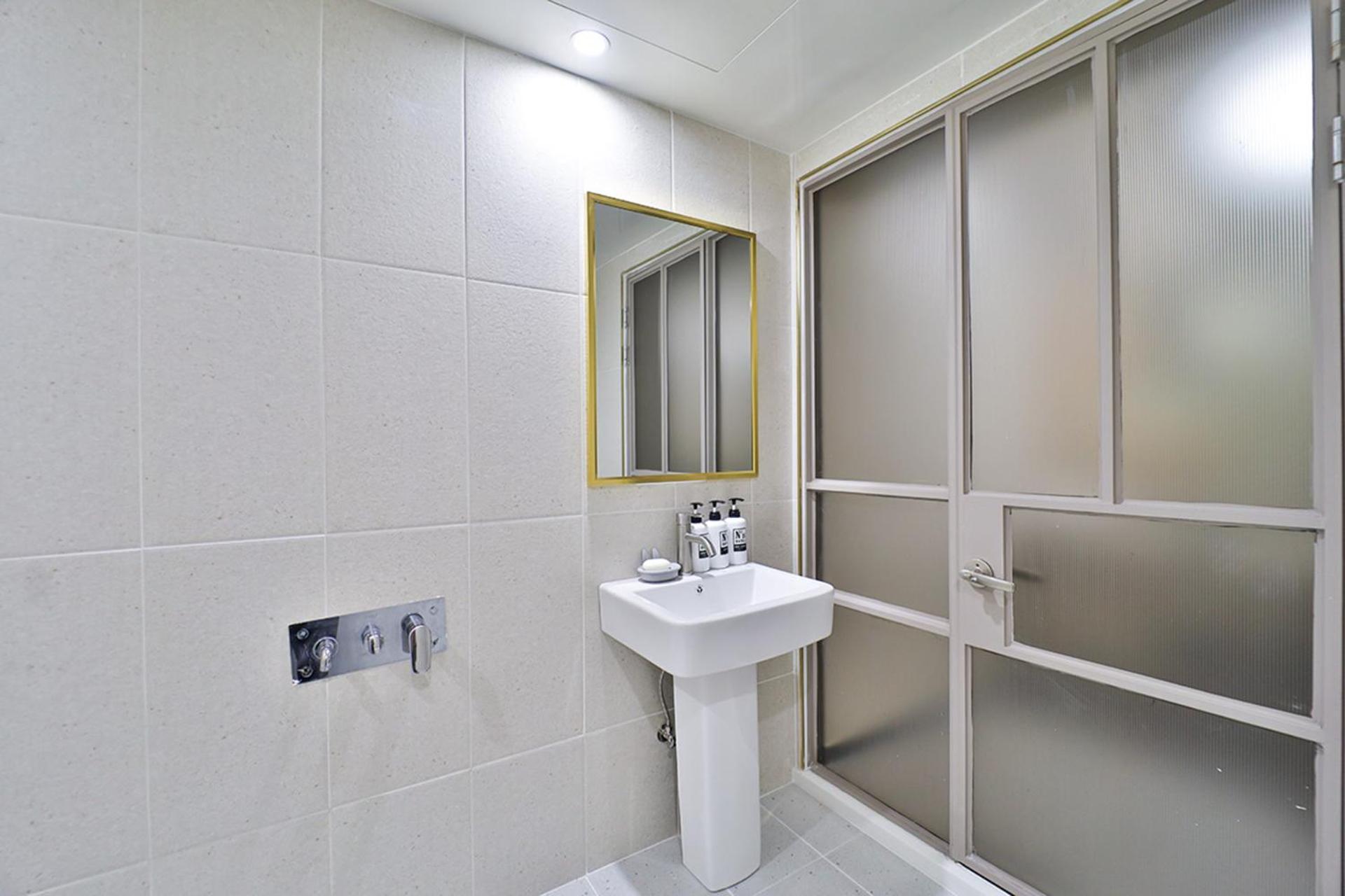 Calm Rest Hotel Busan Sasang Extérieur photo