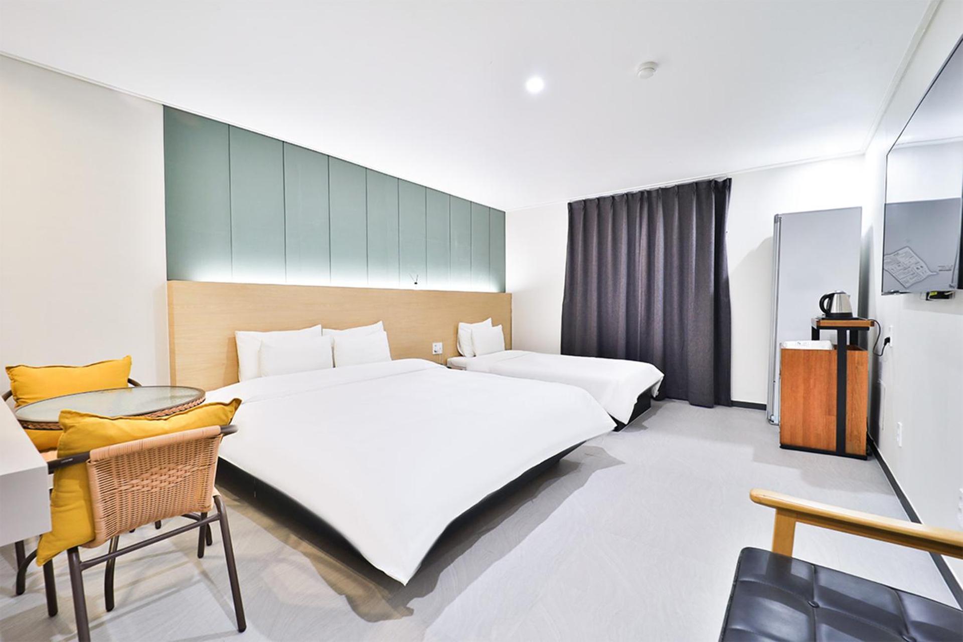 Calm Rest Hotel Busan Sasang Extérieur photo